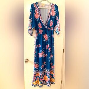 Beautiful long maxi dress with sleeves
